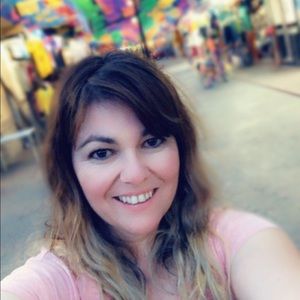 Meet your Posher, Reyna